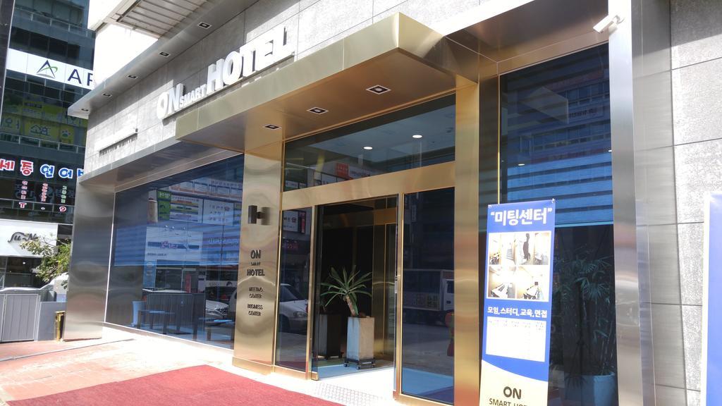 On Smart Hotel Cheonan Eksteriør billede